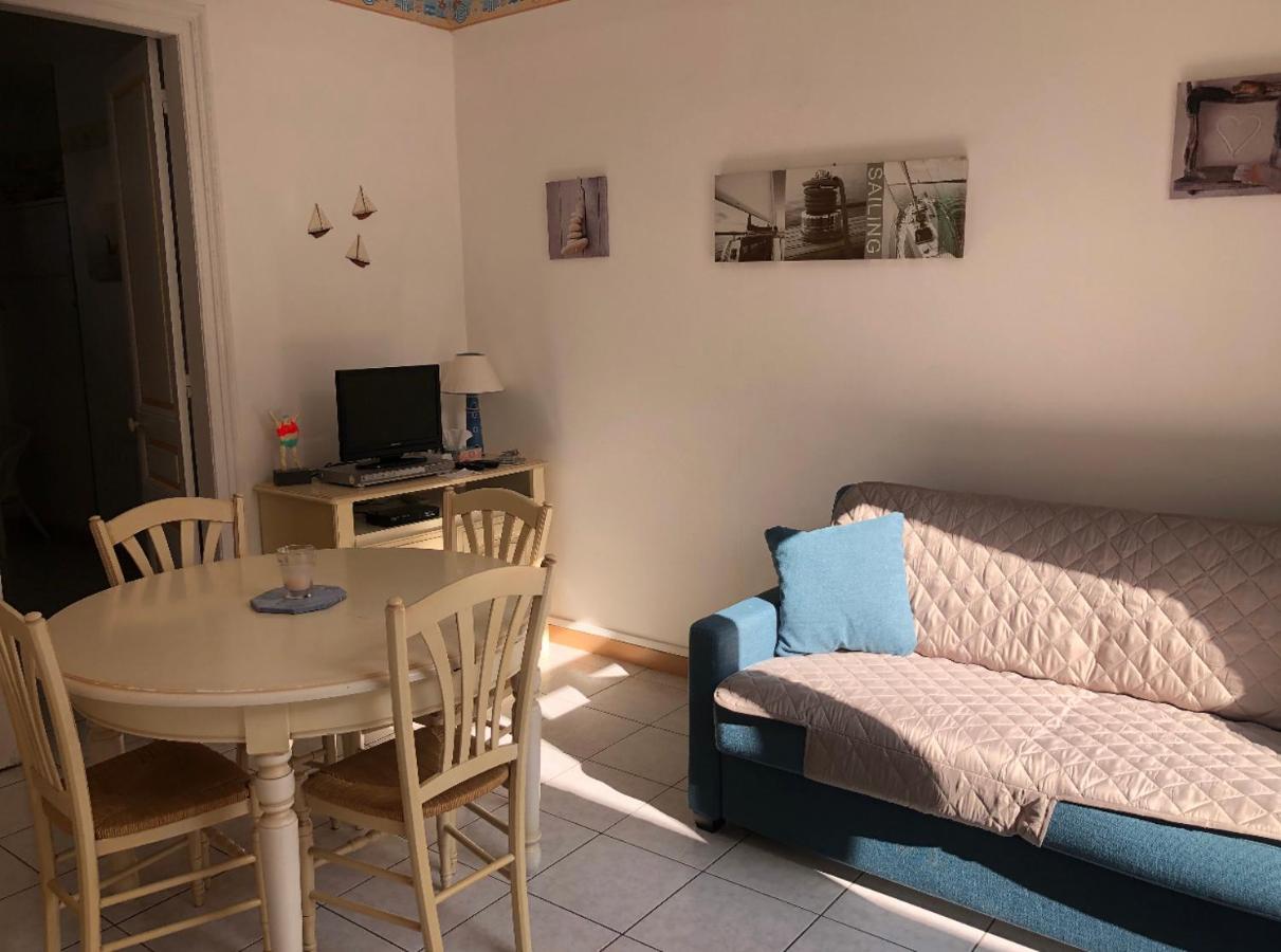 Appartement Avec Cour A 50M De La Plage Mers-les-Bains Exterior photo