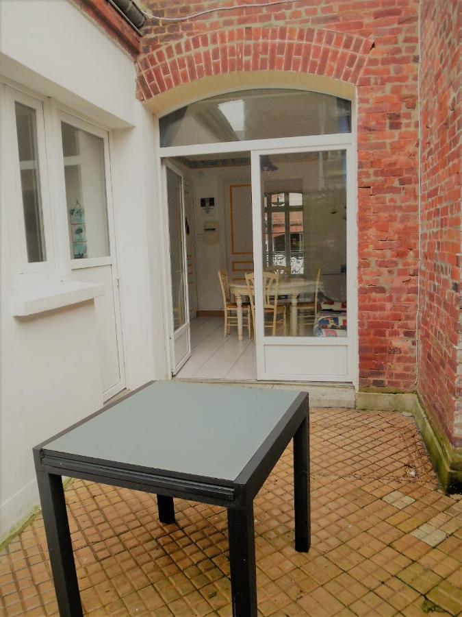 Appartement Avec Cour A 50M De La Plage Mers-les-Bains Exterior photo